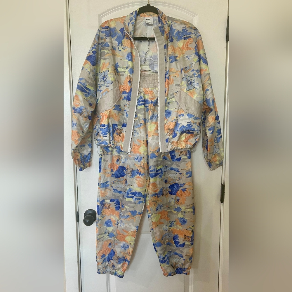 Nike Floral Jacket with  Pants Athletic Blue and Orange Accents